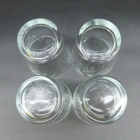 Anchor Hocking Grape Etched Mid-Century Low-Ball Glassware Set of 4 - Picture 3 of 5